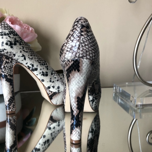 STEVE MADDEN Platform Snakeskin Heels - Picture 3 of 7